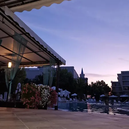 Apartment Grand Kamelia *